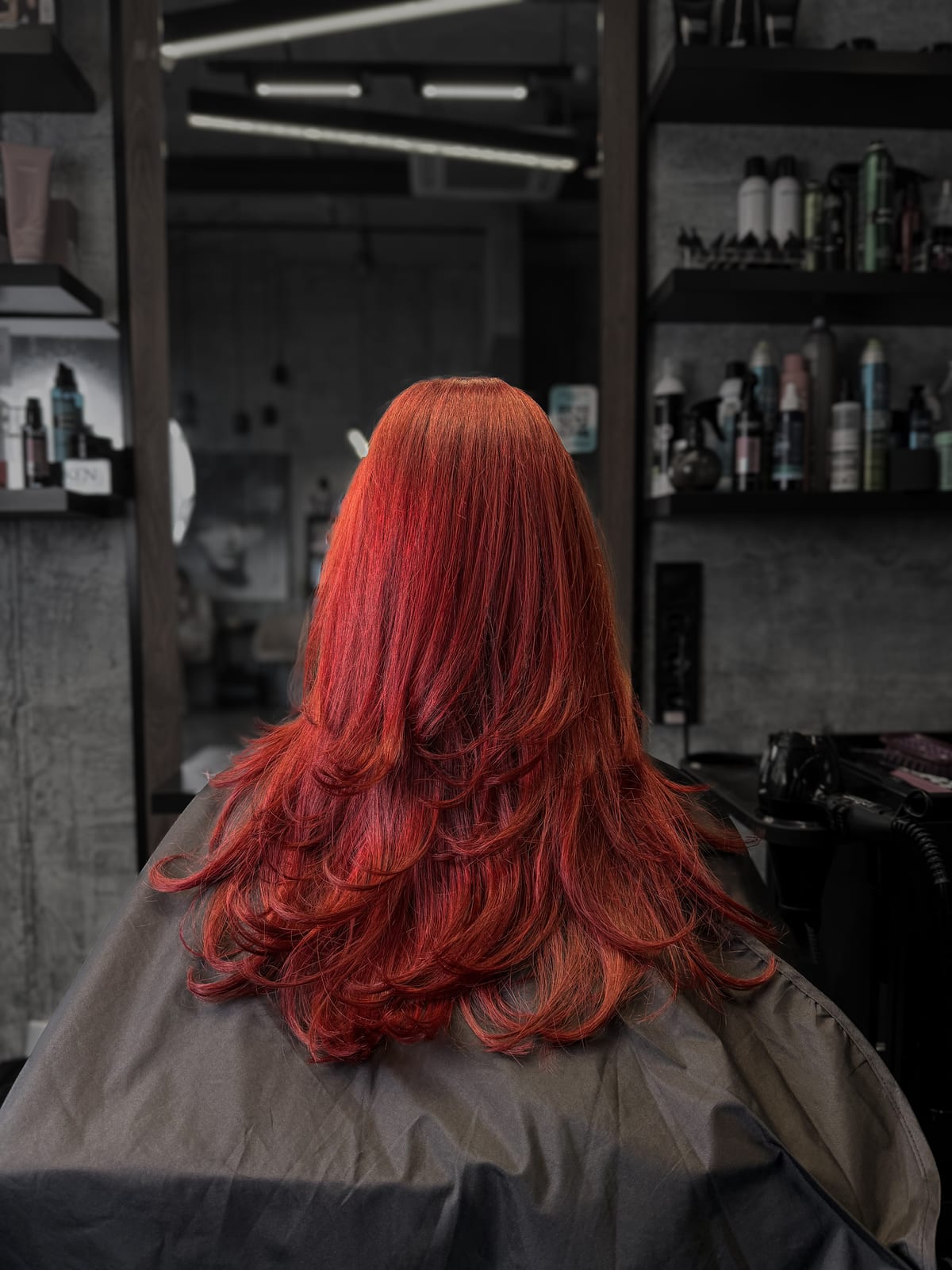 Фарбування волосся у WO! Beauty Station